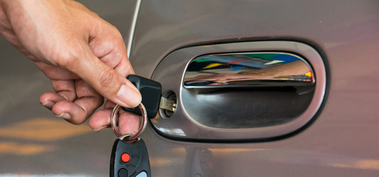 Car door lock repair in Templeton