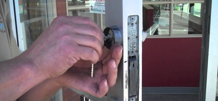 commercial door lock repair Templeton